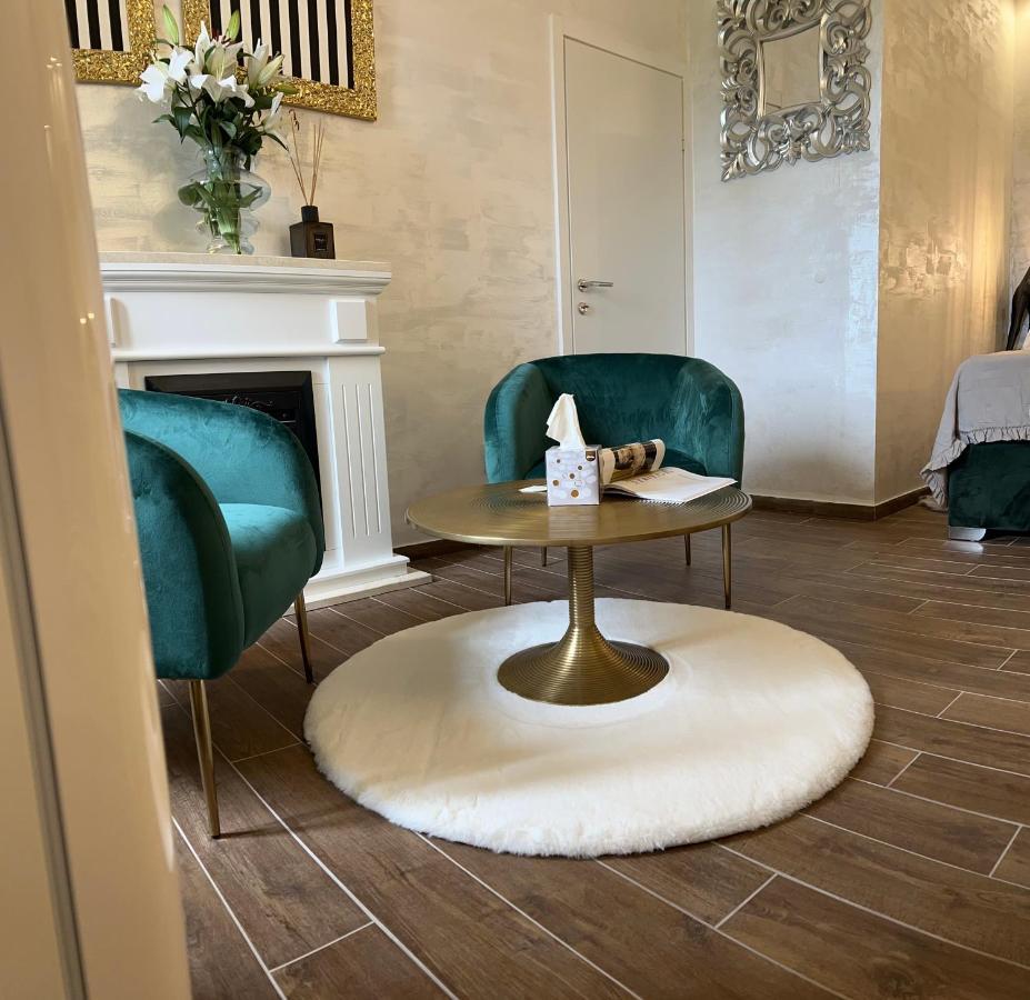 La Dolce Vita Luxury II Apartments With Best Free Private Parking In Center Πούλα Εξωτερικό φωτογραφία